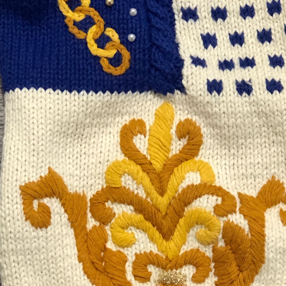 Retro Sweater - Picture 7 of 7